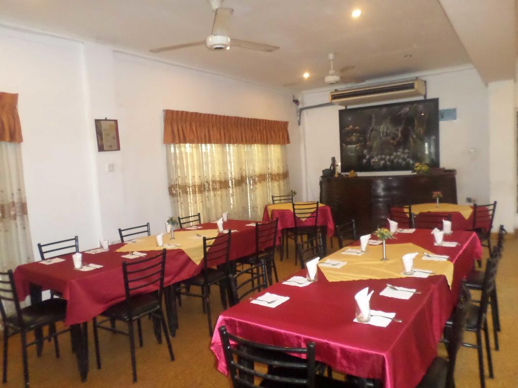 Cosy Hotel & Restaurant 자프나 외부 사진