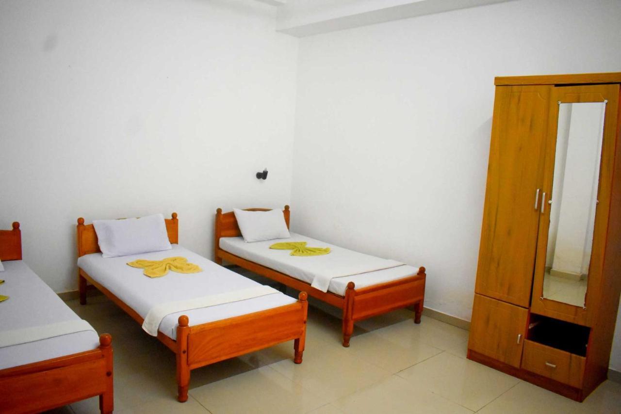 Cosy Hotel & Restaurant 자프나 외부 사진