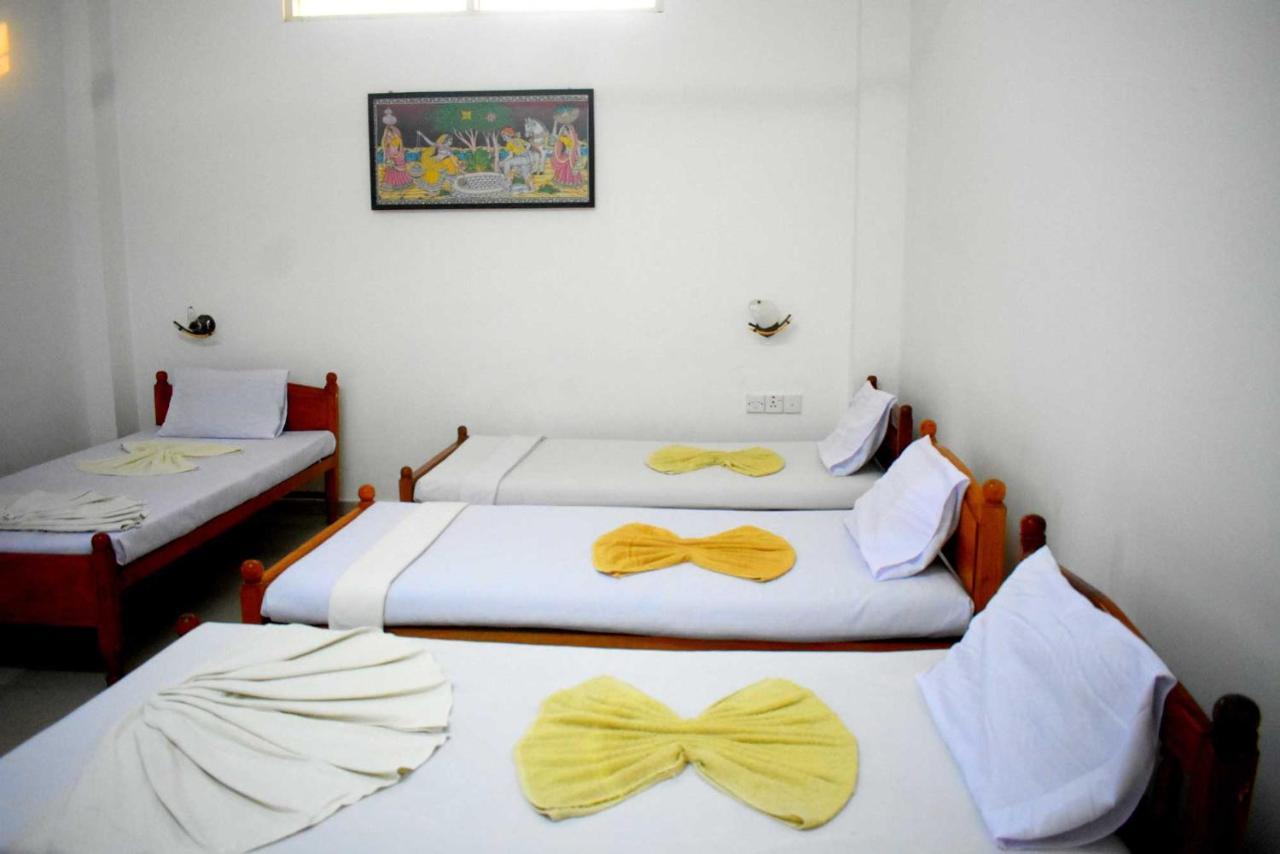 Cosy Hotel & Restaurant 자프나 외부 사진