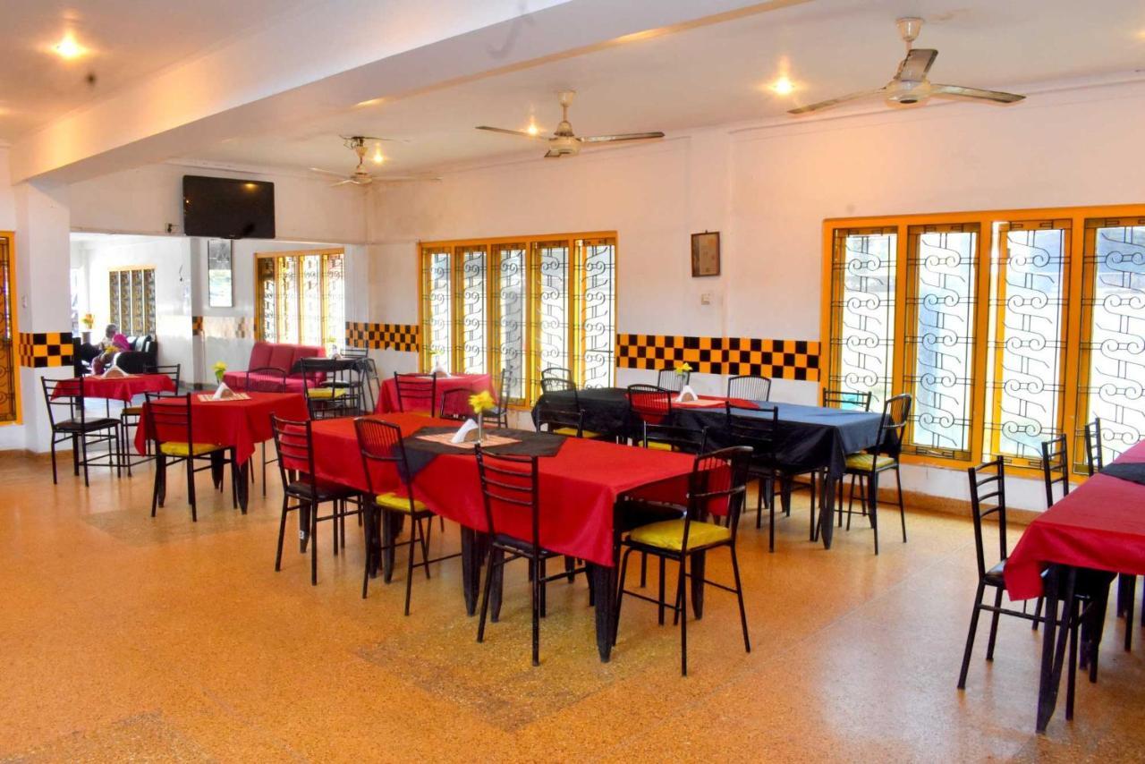 Cosy Hotel & Restaurant 자프나 외부 사진